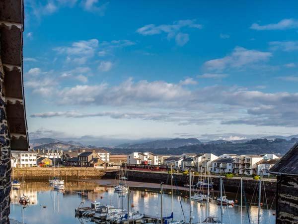 The Captain'S Penthouse Porthmadog Esterno foto