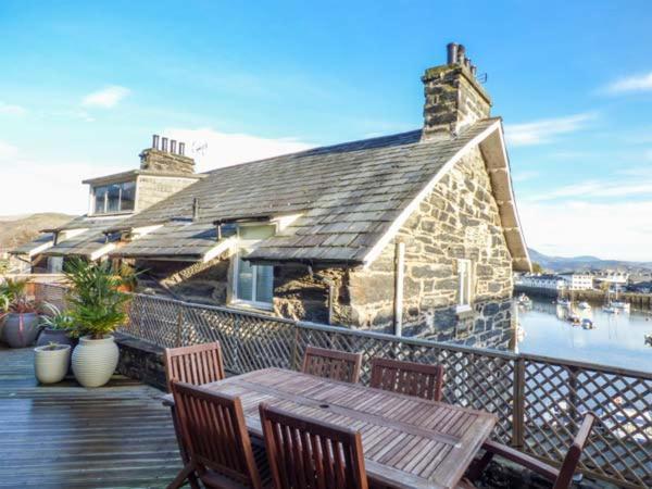 The Captain'S Penthouse Porthmadog Esterno foto